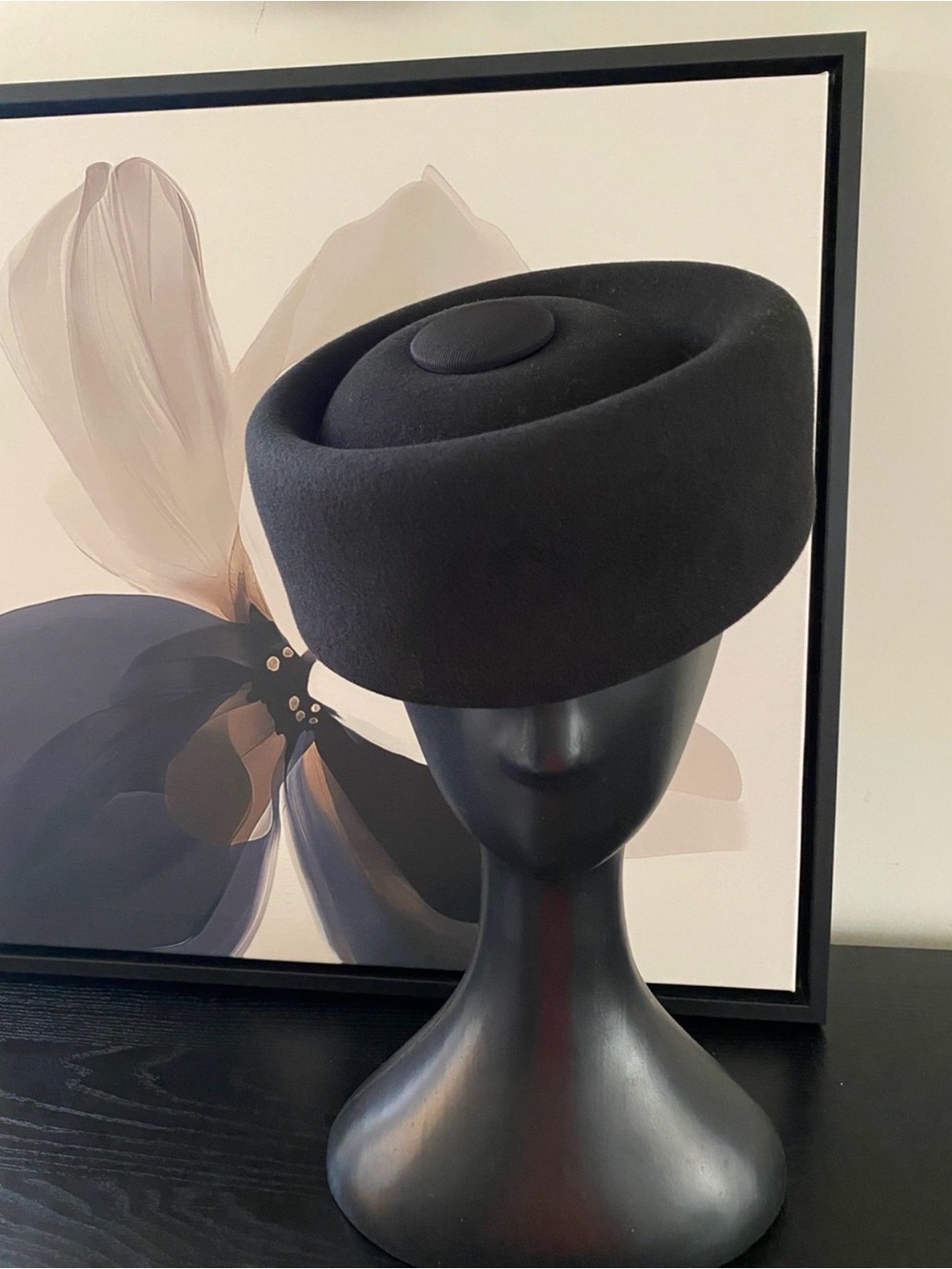 Vintage Liz Claiborne Black 100% Wool Hat With Button Detail On Top